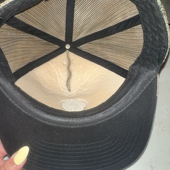 Camo Volcom Men’s SnapBack - Picture 2 of 7